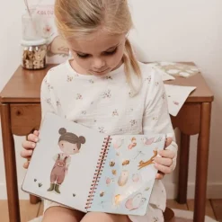 Little Dutch Aankleed- en stickerboek - Fairy Garden