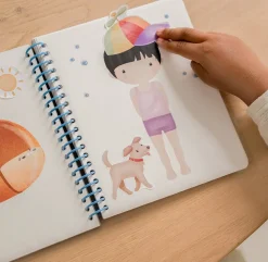 Little Dutch Aankleed- en stickerboek Jim & Friends