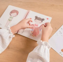 Little Dutch Aankleed- en stickerboek Rosa & Friends