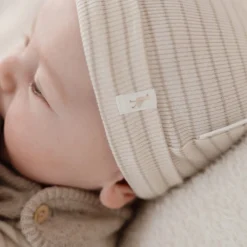 Little Dutch Babymutsje - Beige - Newborn Naturals - Stripe