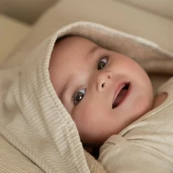 Little Dutch Badcape - Beige - 75 x 75 - Newborn Naturals - Baby Bunny
