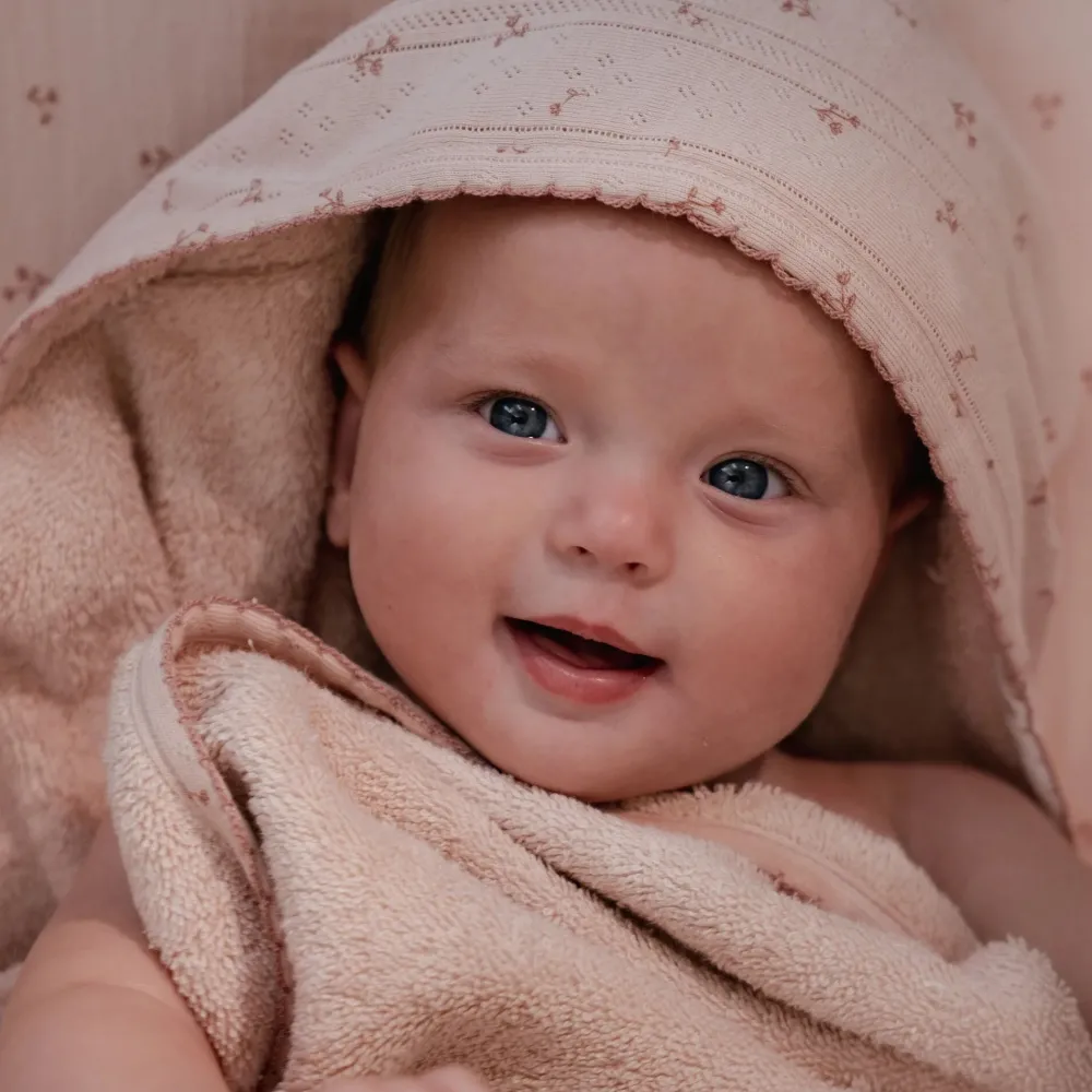 Little Dutch Badcape - Roze - 75 x 75 - Essentials