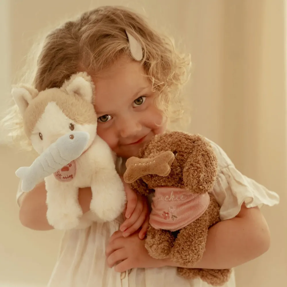 Little Dutch Knuffelhond in tas – Roze – Essentials