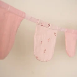 Little Dutch Slinger met vlaggetjes - Roze - Essentials